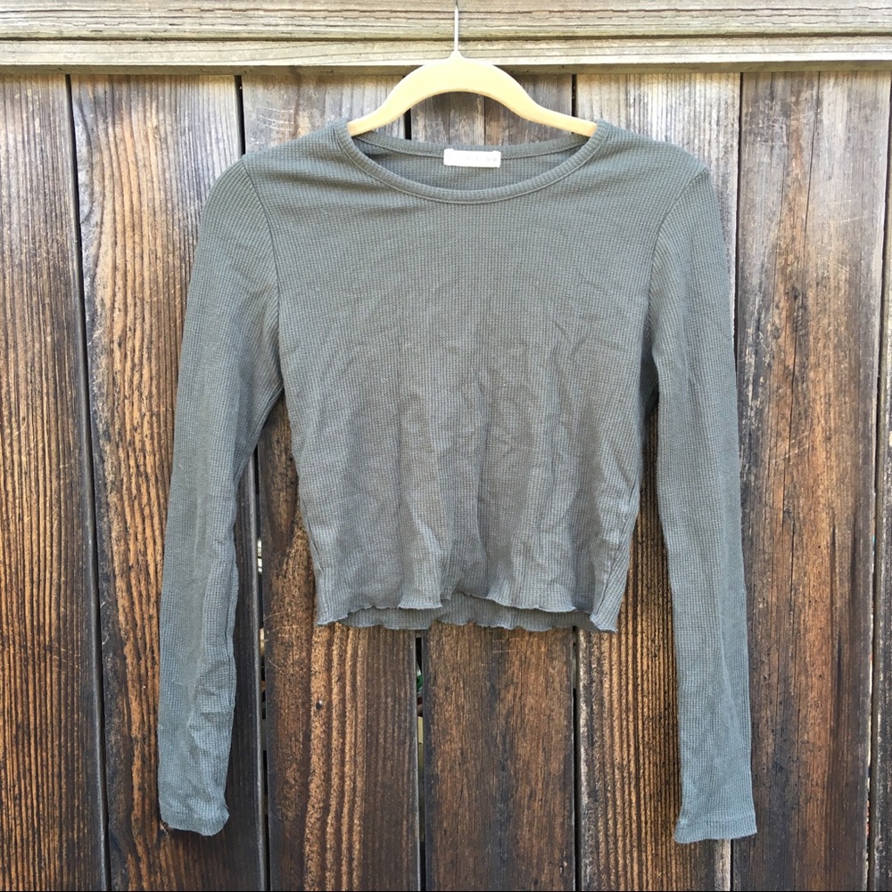 Long Sleeve Lettuce Hem Olive Crop 🍯
